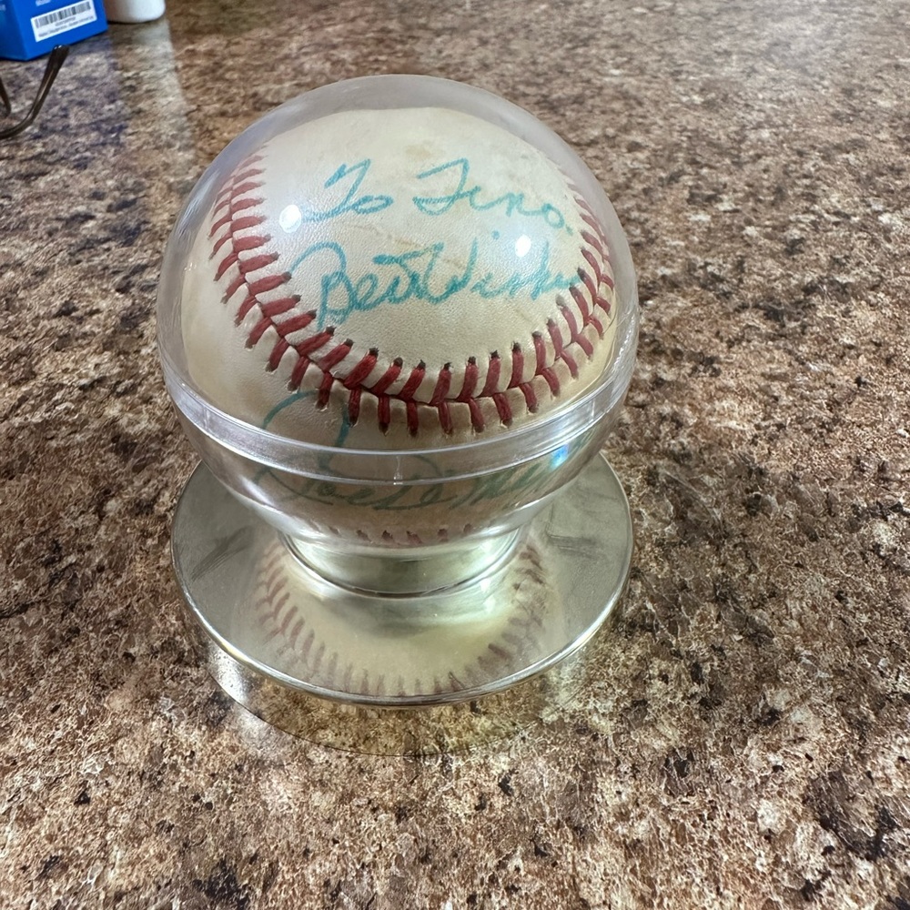joe dimaggio signed baseball